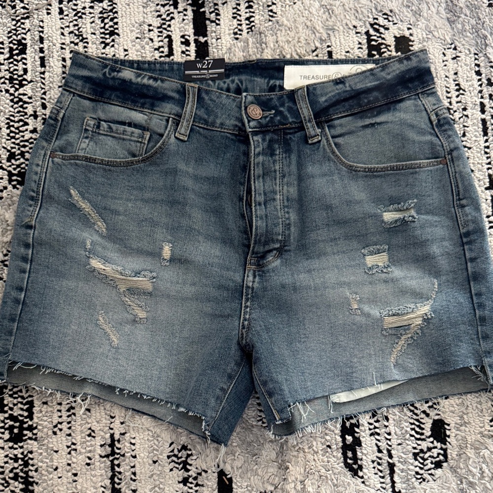 Treasure & Bond Women's Ripped Jean Shorts - Dark Blue